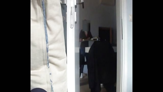اریک یک شلخته جلوی ایلیا را لگد می زند دانلود فیلم سکسی از سایت برازرس