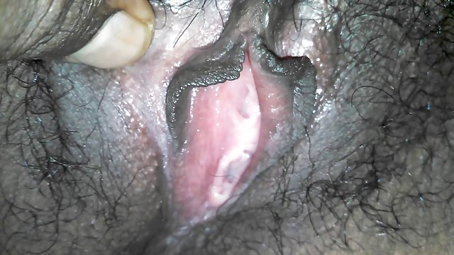 یک همسایه یک بلوند شلوار را در یک فیلمهای سکسی جدید برازرس نوک انگشت لغزنده لعنتی کرد